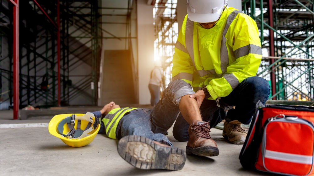 Why Construction Injuries Increase in Warmer Months Safety Tips